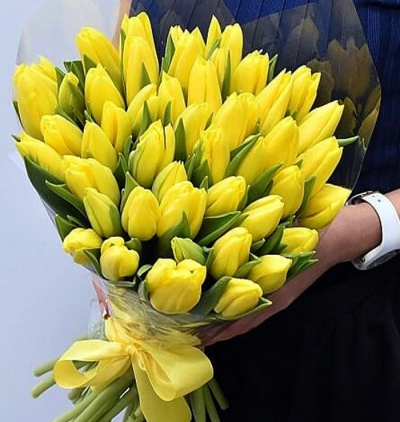 Serik Çiçek Siparişi kucak dolusu sarı laleler